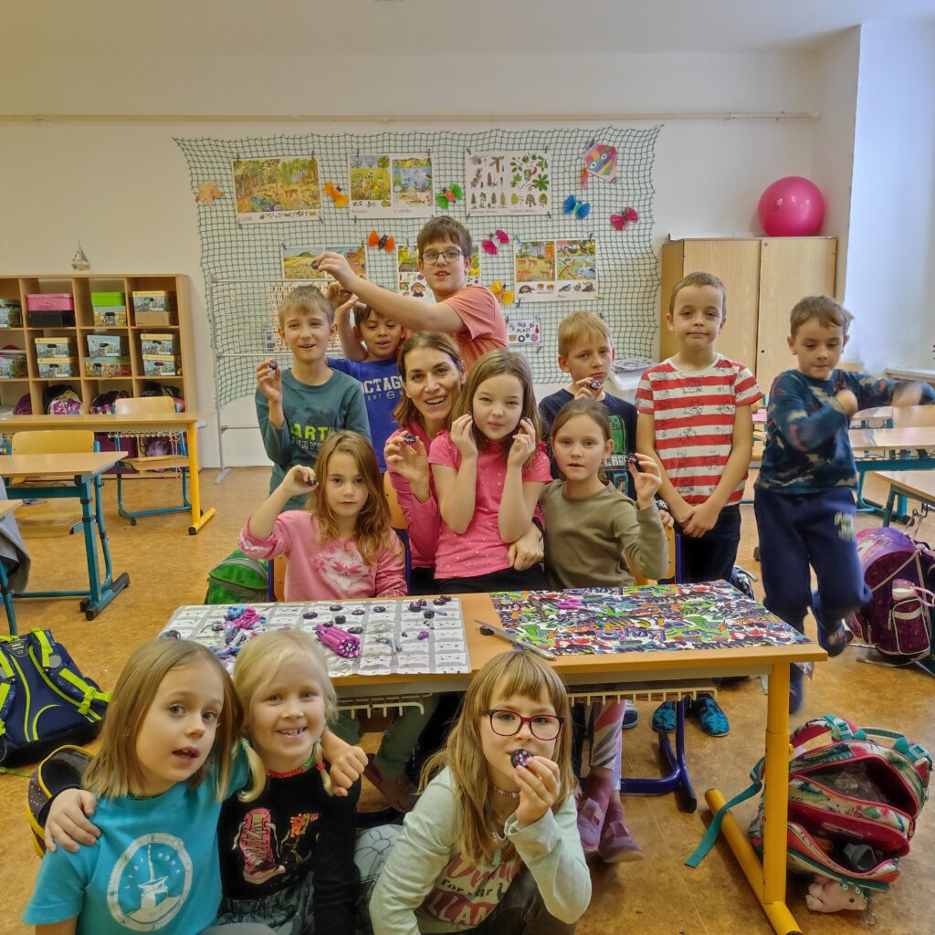 Tvoření šperků z FIMO hmoty pro Vánoční jarmark